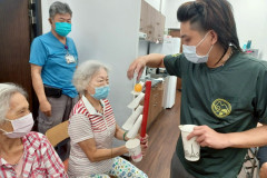 LINE_ALBUM_715-滾球下樓梯T_250801_1